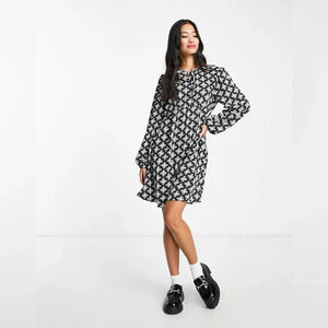 Black and White PIECES Mini Dress Size Medium Long Sleeve